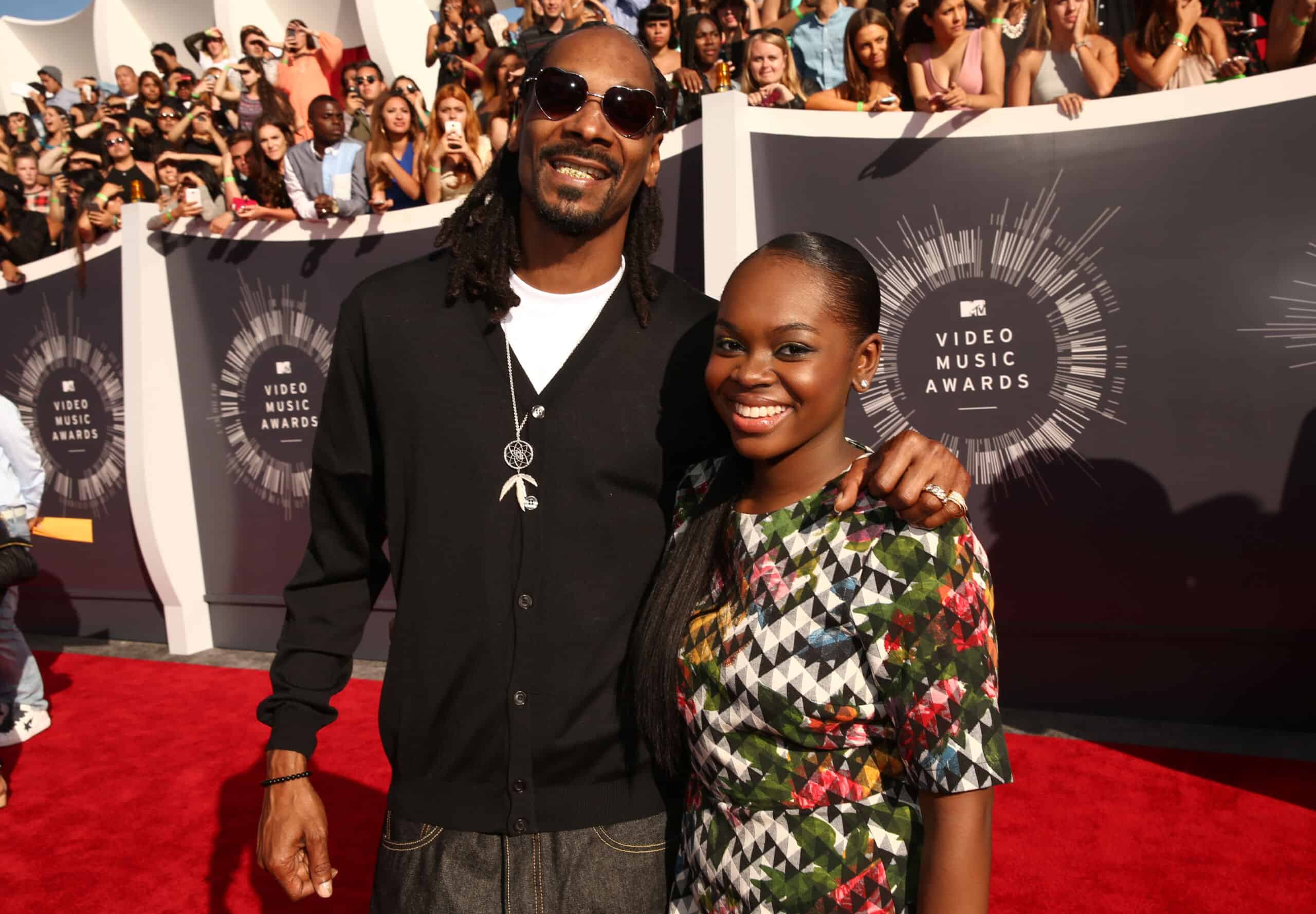 Snoop Dogg Gifts Daughter Cori $1M For Wedding - WBLS