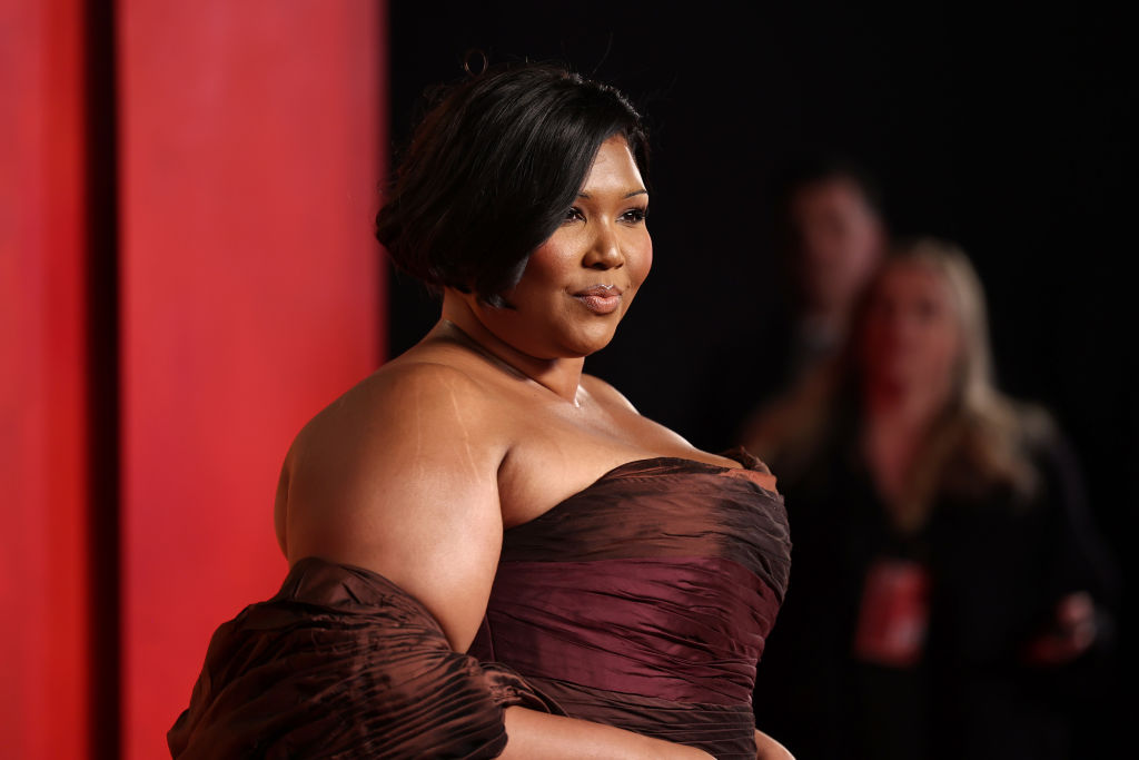 Lizzo Surprises Fans With Weight Loss In New Photos