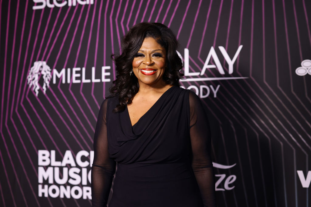 Gospel singer Kim Burrell apologizes to the LGBTQ+ community