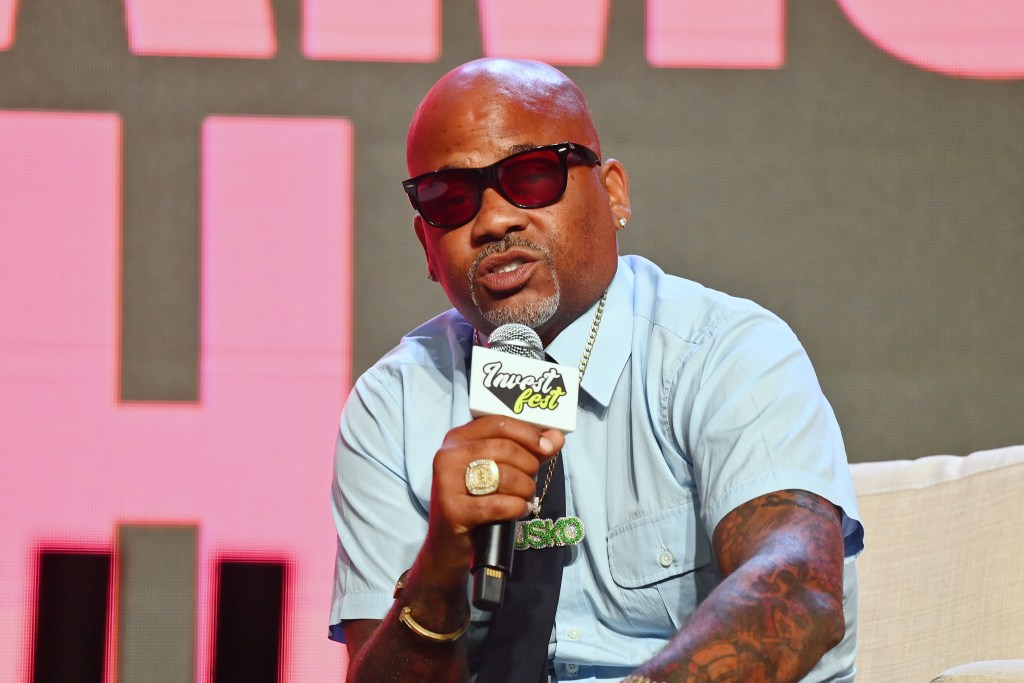 Dame Dash Reveals Missing Teeth After Diamond Grill Pops Out On IG Live