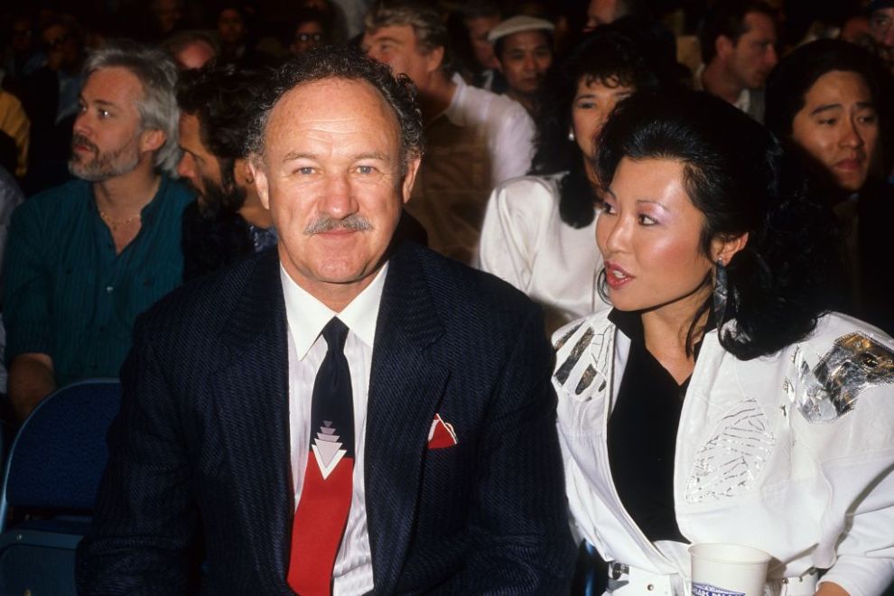 LOS ANGELES - 1986: Actor Gene Hackman and wife Betsy Arakawa pose for a portrait in 1986 in Los Angeles, California.